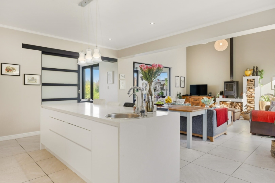3 Bedroom Property for Sale in Lake Michelle Security And Eco Estate Western Cape